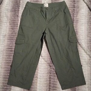 St John's Bay Green Capri Cargo Pants sz.6P